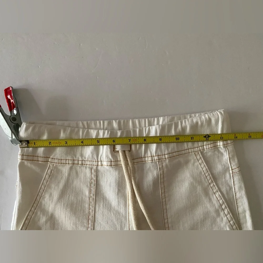 Bevy Flog Women's Size 24 White Cotton Denim Tapered Leg Utility Pocket Jogger